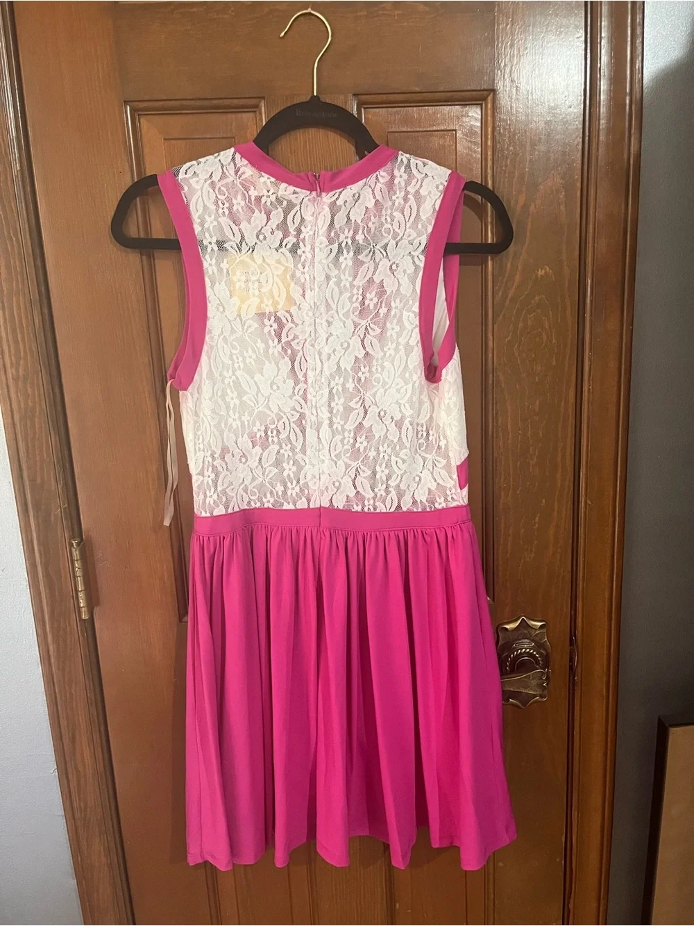 Ina hot pink and white dress with lace